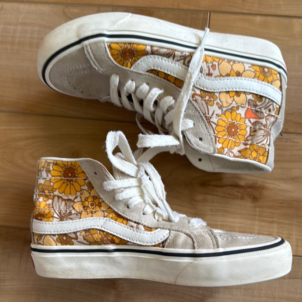 Vans ultracush sk8 retro floral groovy print SIZE WOMENS 5